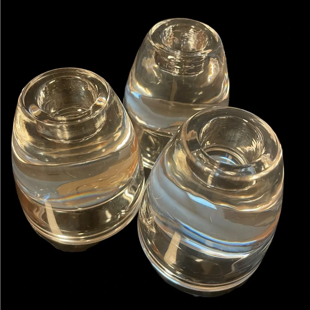 Glass candle holder